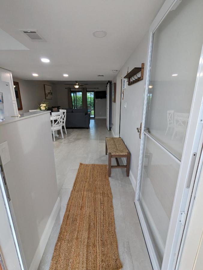 New Condo! Just 15 Min To Ft Myers And Sanibel Beach! Great Location!! フォートマイヤーズ エクステリア 写真